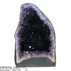 Amethyst Geodes: Amethyst Geode Large (AAA Grade)