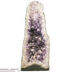 Auctions: Amethyst Geode (AUCTION)