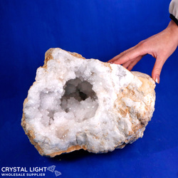Auctions: Quartz Geode (AUCTION)